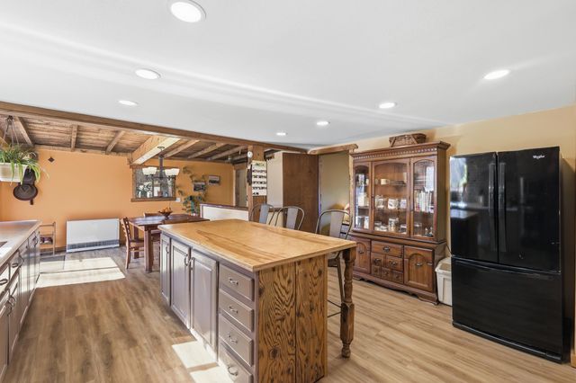 8459 S Maple Island Road, Fremont, MI 49412