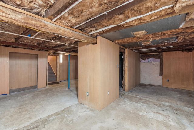 8459 S Maple Island Road, Fremont, MI 49412