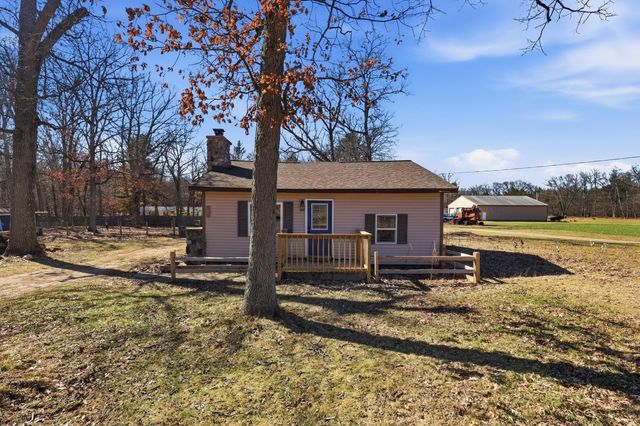 8459 S Maple Island Road, Fremont, MI 49412