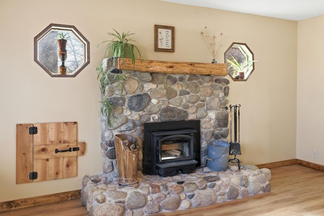 8459 S Maple Island Road, Fremont, MI 49412