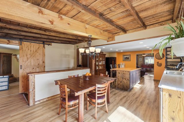 8459 S Maple Island Road, Fremont, MI 49412