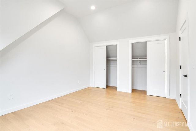 130 Ridge Road, Colonia, NJ 07067