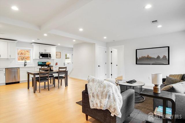 130 Ridge Road, Colonia, NJ 07067