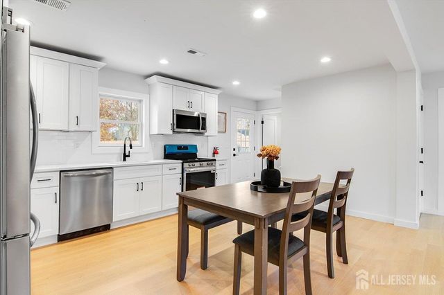 130 Ridge Road, Colonia, NJ 07067