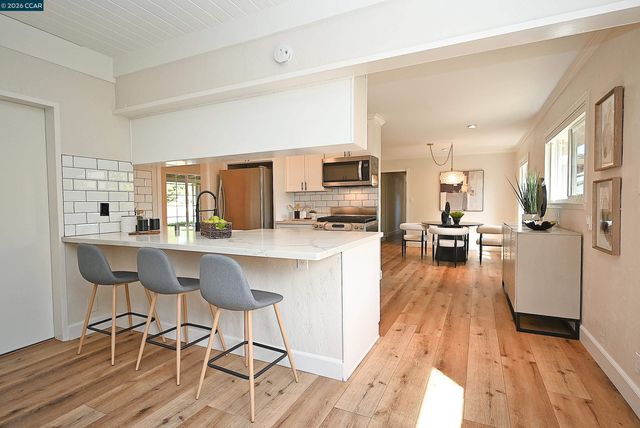 385 Maureen Ln, Pleasant Hill, CA 94523