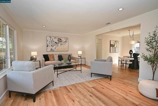 385 Maureen Ln, Pleasant Hill, CA 94523