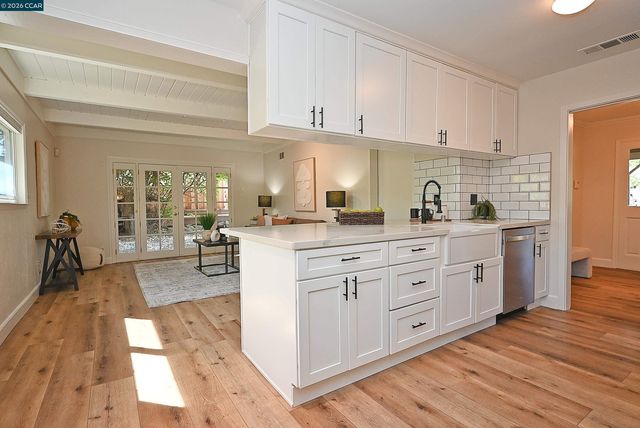 385 Maureen Ln, Pleasant Hill, CA 94523