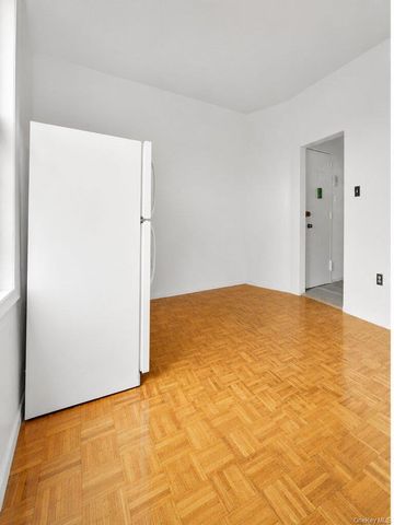 695 Meeker Avenue, Brooklyn, NY 11222