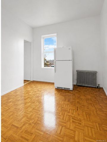 695 Meeker Avenue, Brooklyn, NY 11222