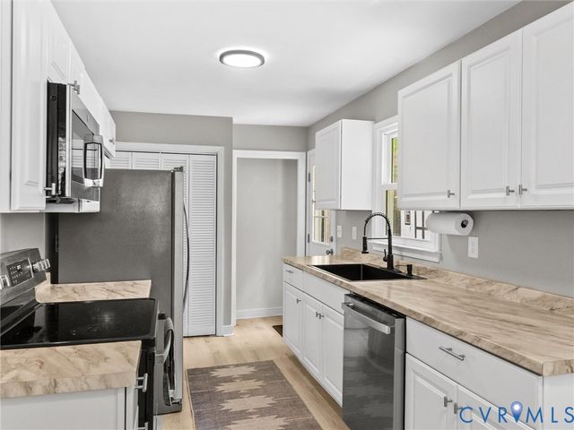 2010 Ridge Rd, Powhatan, VA 23139