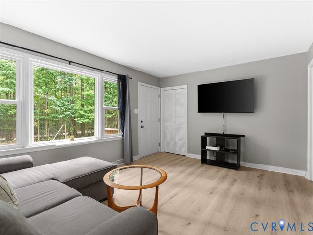 2010 Ridge Rd, Powhatan, VA 23139