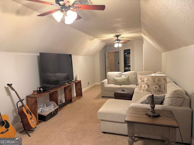 218 Knob Hill Drive, Warner Robins, GA 31088