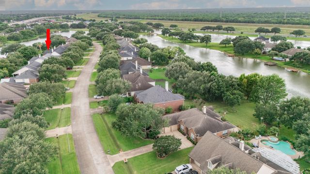 314 Bridge Crest Boulevard, Houston, TX 77082