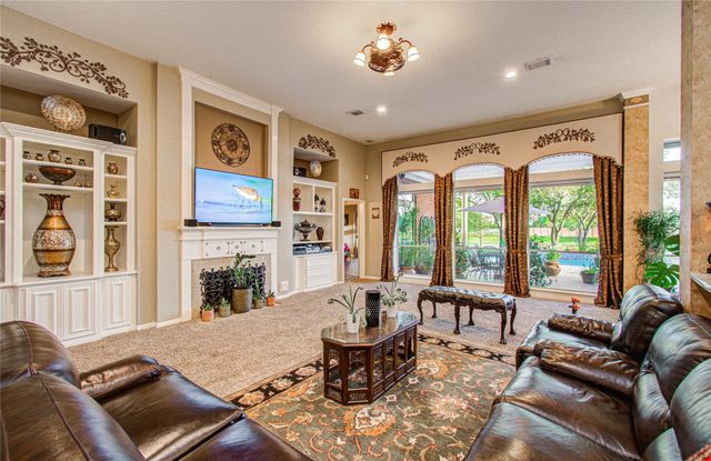 314 Bridge Crest Boulevard, Houston, TX 77082