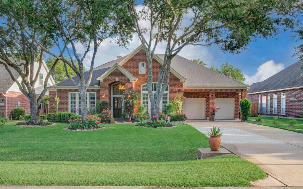 314 Bridge Crest Boulevard, Houston, TX 77082