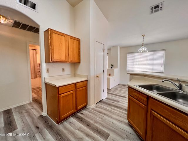 10046 E Paseo San Rosendo, Tucson, AZ 85747