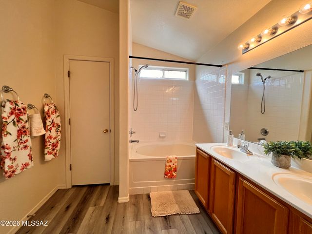 10046 E Paseo San Rosendo, Tucson, AZ 85747