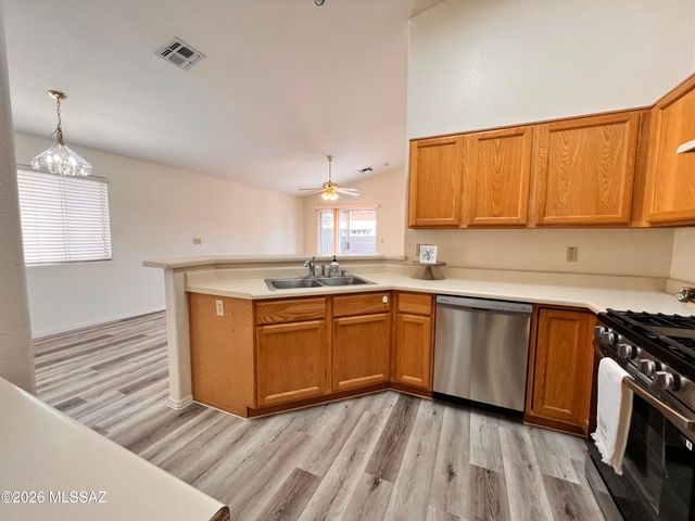 10046 E Paseo San Rosendo, Tucson, AZ 85747