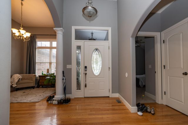 624 N Maplewood Hills Road, Nixa, MO 65714