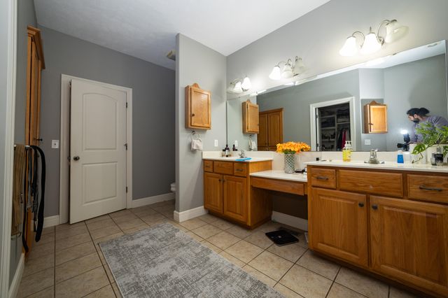 624 N Maplewood Hills Road, Nixa, MO 65714