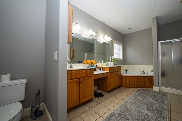 624 N Maplewood Hills Road, Nixa, MO 65714