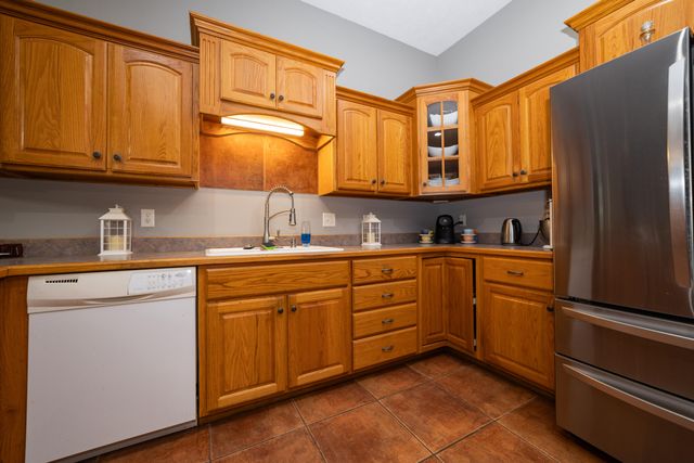 624 N Maplewood Hills Road, Nixa, MO 65714