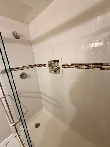 3 Admiralty Drive 3-3, Middletown, RI 02842