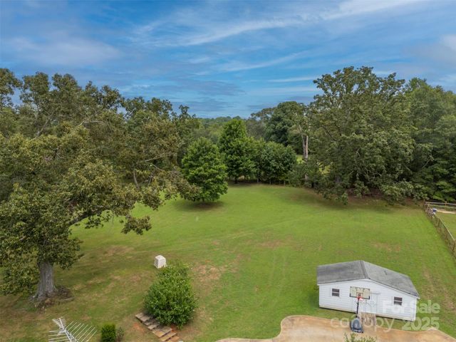 198 Twin Creeks Road, Mooresboro, NC 28114