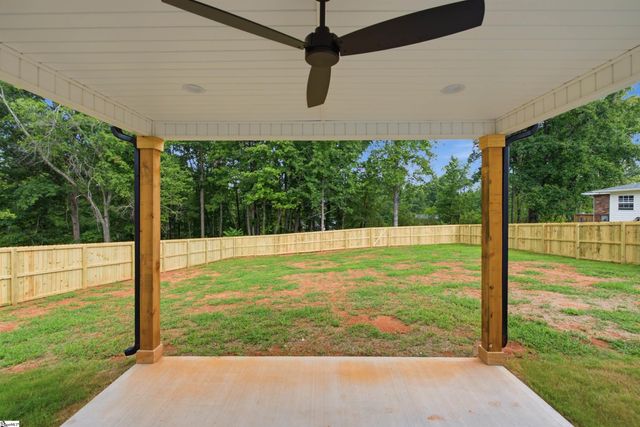 57 Mccauley Lane, Travelers Rest, SC 29690