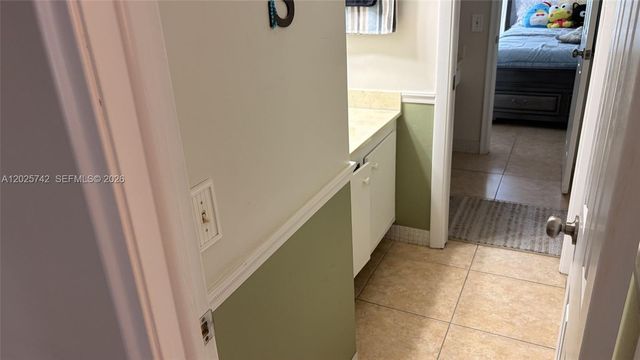 8982 Palm Tree Lane 8982, Pembroke Pines, FL 33024