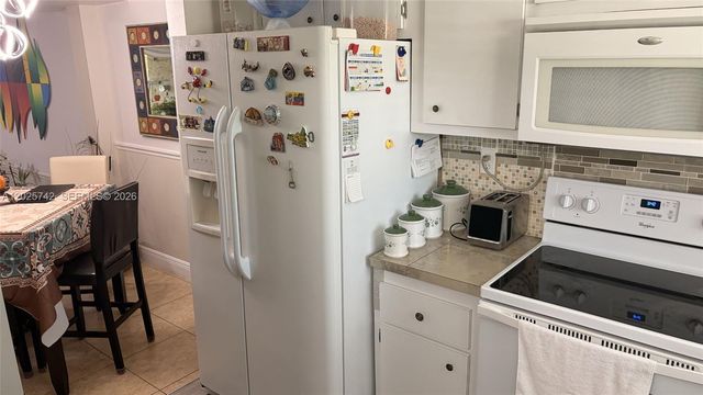 8982 Palm Tree Lane 8982, Pembroke Pines, FL 33024