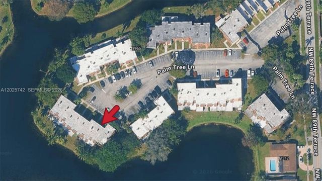 8982 Palm Tree Lane 8982, Pembroke Pines, FL 33024