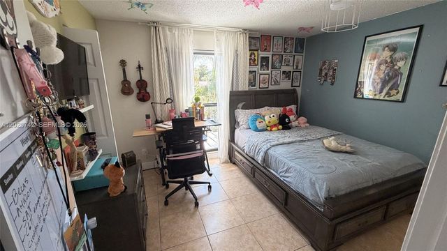 8982 Palm Tree Lane 8982, Pembroke Pines, FL 33024