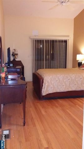 705 Mainsail Lane, Secaucus, NJ 07094