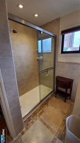 705 Mainsail Lane, Secaucus, NJ 07094