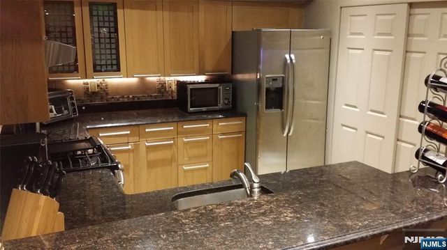 705 Mainsail Lane, Secaucus, NJ 07094