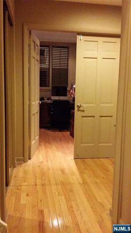 705 Mainsail Lane, Secaucus, NJ 07094