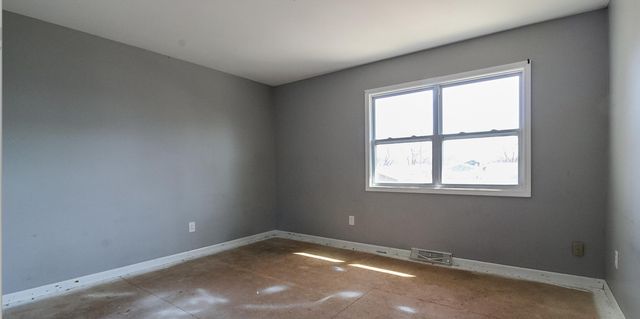 1129 S Dekalb Street, Hobart, IN 46342