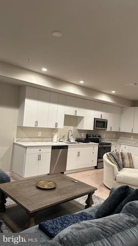 235 VALLEY AVE SE, Washington, DC 20032