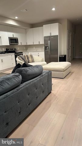 235 VALLEY AVE SE, Washington, DC 20032