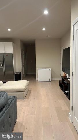 235 VALLEY AVE SE, Washington, DC 20032