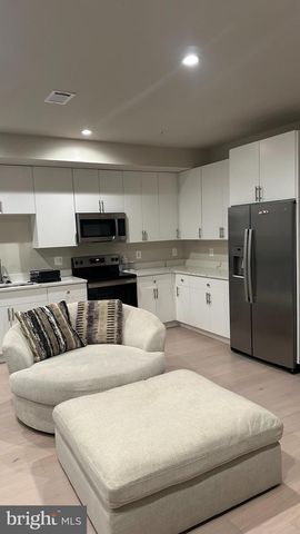 235 VALLEY AVE SE, Washington, DC 20032