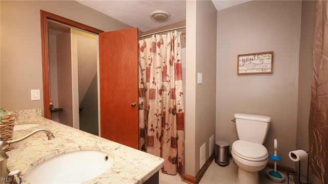 5387 Cherokee Avenue NW, North Canton, OH 44720