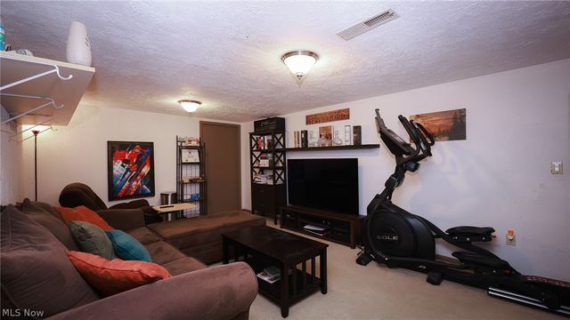 5387 Cherokee Avenue NW, North Canton, OH 44720