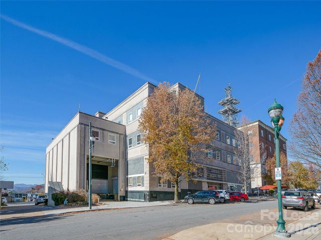 14 Ohenry Avenue 110, Asheville, NC 28801