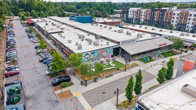 502 Defoors Landing NW, Atlanta, GA 30318