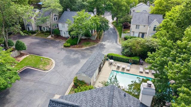 502 Defoors Landing NW, Atlanta, GA 30318
