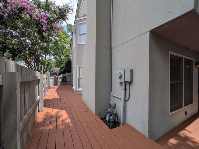 502 Defoors Landing NW, Atlanta, GA 30318
