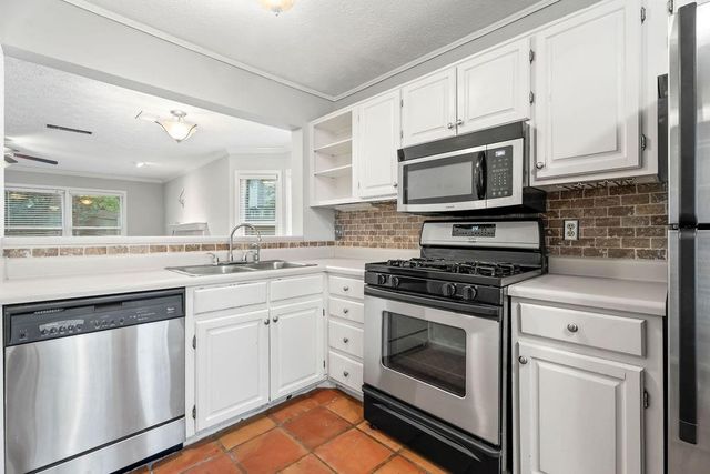 502 Defoors Landing NW, Atlanta, GA 30318