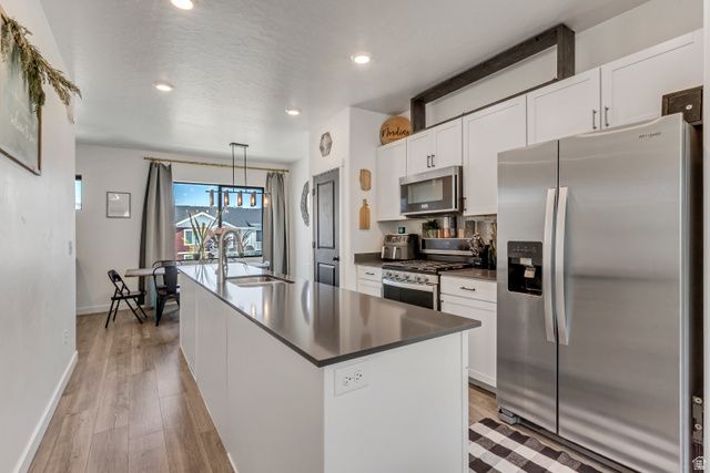 1106 E YARD ROW, Saratoga Springs, UT 84045